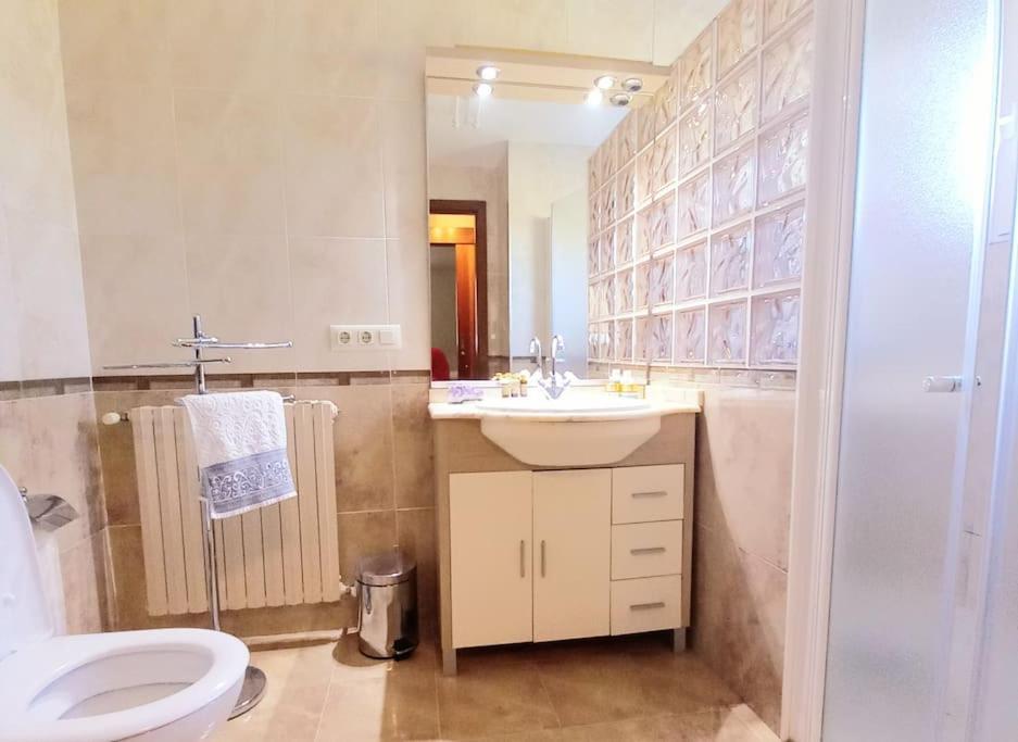 Rias Bajas Apartamento Con Jardin Apartamento Vilanova de Arousa Exterior foto
